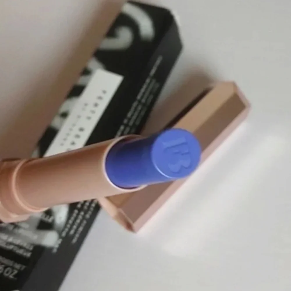 MATTEMOISELLE PLUSH MATTE LIPSTICK - Ya Dig? Hard to find shade